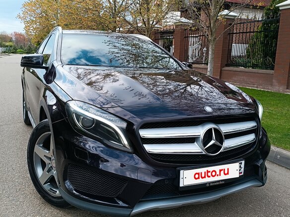 2015 Mercedes-Benz GLA 200 I (X156), фиолетовый, 1900000 рублей