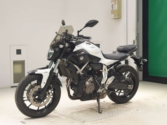 2015 Yamaha MT-07 (FZ-07), белый, 563000 рублей - вид 3