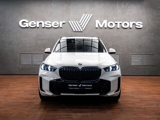 2025 BMW X5 40d IV (G05/G18) Рестайлинг, белый, 14800000 рублей, вид 2