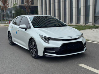 2023 Toyota Levin XII (E210) Рестайлинг, белый, 1510000 рублей, вид 3