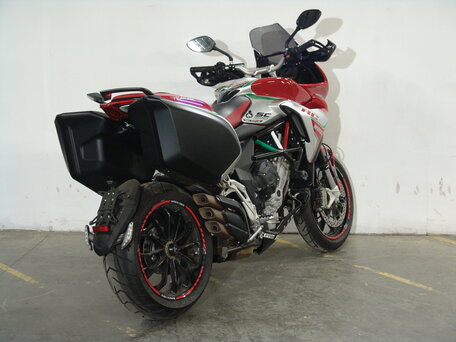 2015 MV Agusta Turismo Veloce 800, красный, 905000 рублей, вид 4