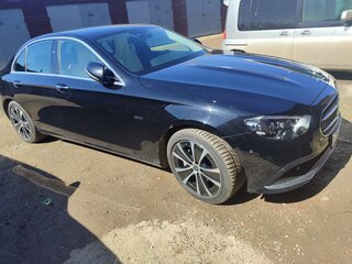 2020 Mercedes-Benz E-Класс 300 de V (W213, S213, C238) Рестайлинг, чёрный, 4690000 рублей, вид 4