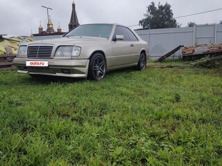 1990 Mercedes-Benz W124 230, серебристый, 800000 рублей, вид 2