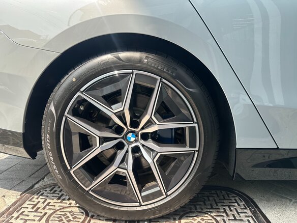 2026 BMW 5 серии 523d VIII (G60/G61/G68), серебристый - вид 6