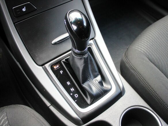 2014 Hyundai Elantra V (MD) Рестайлинг, белый - вид 17
