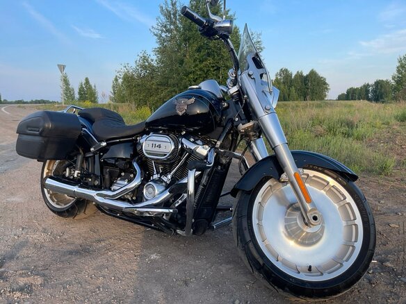 2017 Harley-Davidson Fat Boy, синий, 2400000 рублей
