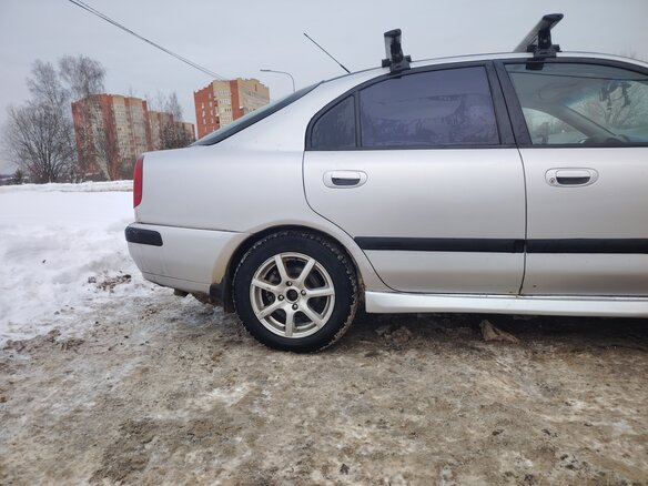 2002 Mitsubishi Carisma I Рестайлинг, серебристый, 240000 рублей - вид 6