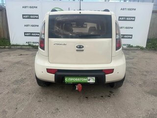 2010 Kia Soul I, белый, 895000 рублей, вид 2