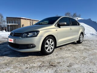 2013 Volkswagen Polo V, серебристый, 800000 рублей, вид 1