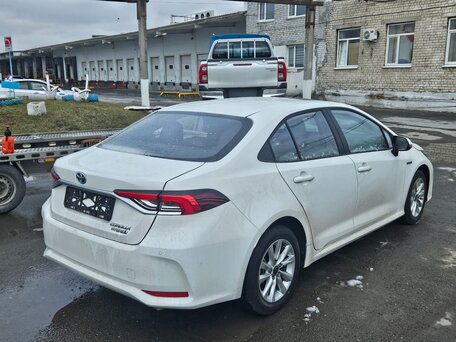 2024 Toyota Corolla Sporty XII (E210), белый, 3500000 рублей, вид 1