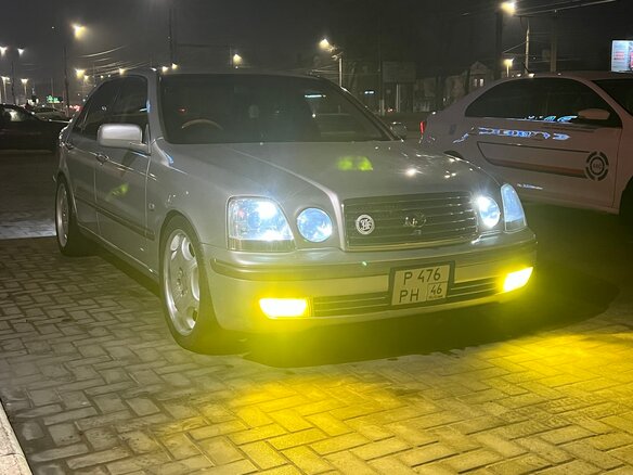 1999 Toyota Progres, серый, 750000 рублей - вид 2