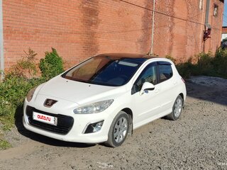 2013 Peugeot 308 I Рестайлинг, белый, 620000 рублей, вид 1