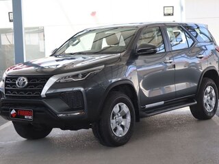 2026 Toyota Fortuner II Рестайлинг, серый, 4750000 рублей, вид 1