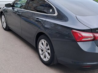 2020 Chevrolet Malibu IX Рестайлинг, серый, 1530000 рублей, вид 5