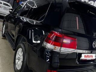 2018 Toyota Land Cruiser 200 Series Рестайлинг 2, чёрный, 5400000 рублей, вид 4