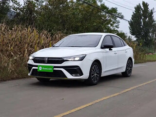 2022 Roewe i5 I Рестайлинг, белый, 940000 рублей, вид 1