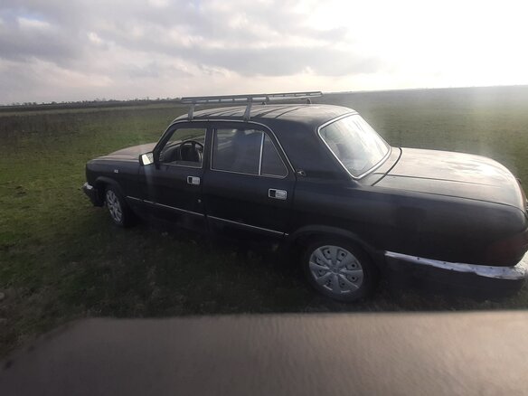 2002 ГАЗ 3110 «Волга», чёрный, 210000 рублей - вид 2