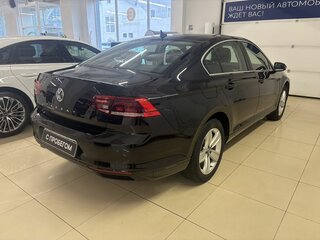 2020 Volkswagen Passat B8 Рестайлинг, чёрный, 2949000 рублей, вид 4
