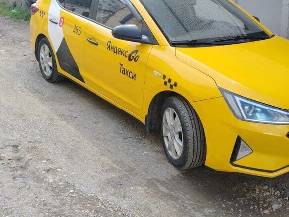 2019 Hyundai Elantra VI (AD) Рестайлинг, жёлтый, 900000 рублей - вид 6
