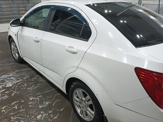 2012 Chevrolet Aveo II, белый, 600000 рублей, вид 5