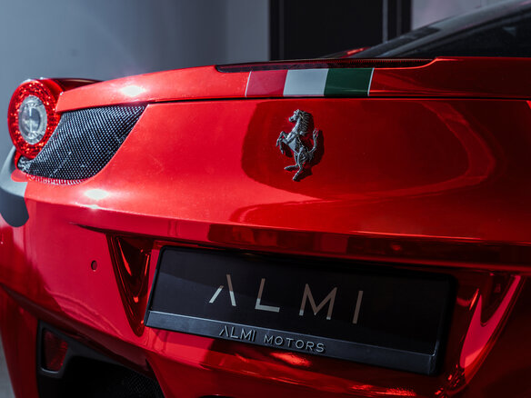 2011 Ferrari 458 Italia, красный - вид 14