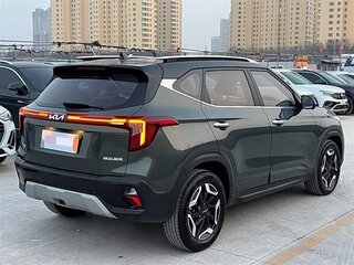2023 Kia Seltos I Рестайлинг, зелёный, 2200000 рублей, вид 5