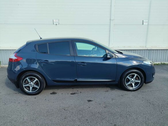 2013 Renault Megane III Рестайлинг, синий, 660000 рублей - вид 6