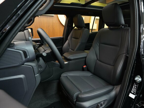 2026 Toyota Land Cruiser Prado 250 Series, чёрный - вид 9
