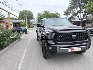 2019 Toyota Tundra CrewMax II Рестайлинг, чёрный, 5700000 рублей, вид 2