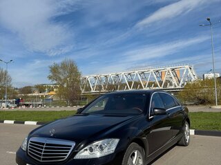 2010 Mercedes-Benz S-Класс 500 Long V (W221) Рестайлинг, чёрный, 1950000 рублей, вид 4
