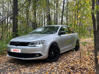 2012 Volkswagen Jetta VI, серебристый, 1100000 рублей, вид 1
