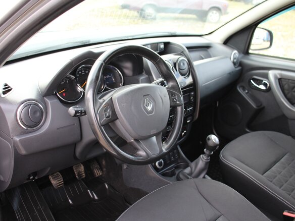 2017 Renault Duster I Рестайлинг, серебристый, 1299000 рублей - вид 8