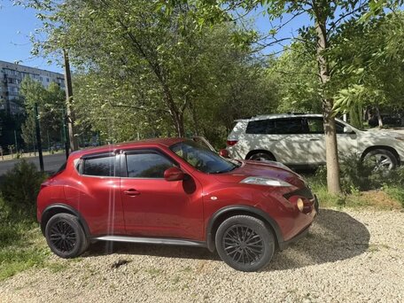 2012 Nissan Juke I, красный, 1200000 рублей, вид 2