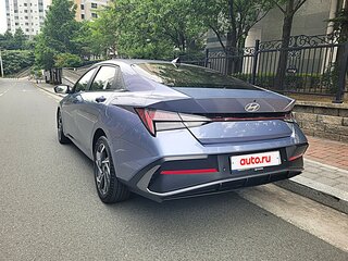 2023 Hyundai Avante VII Рестайлинг, фиолетовый, 1800000 рублей, вид 4