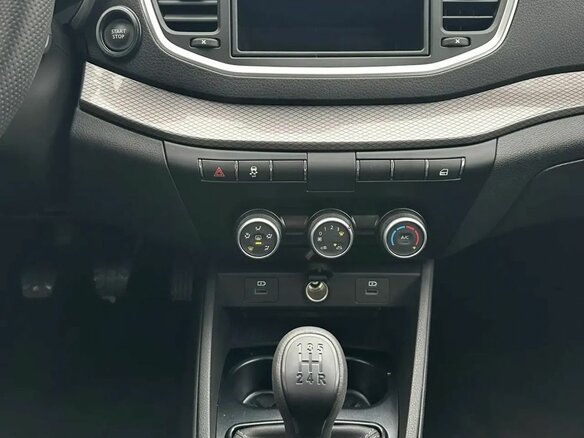 2026 Lada (ВАЗ) Vesta I Рестайлинг (NG), белый, 1576000 рублей - вид 18
