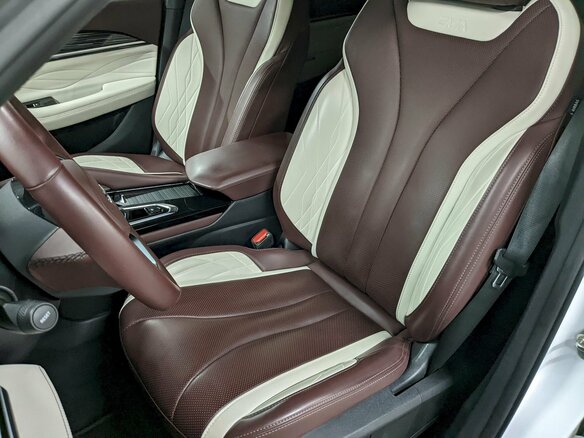 2024 Geely Monjaro I, белый - вид 13