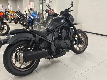 2025 Honda CMX 1100 Rebel, чёрный, 1500000 рублей, вид 4