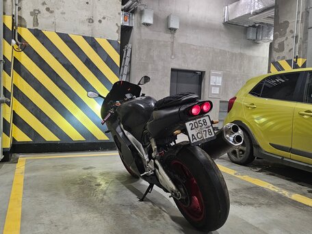 2000 Aprilia RSV Mille, красный, 330000 рублей, вид 4