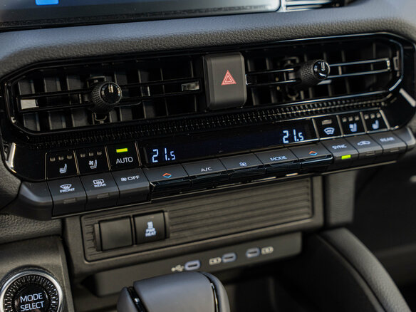 2026 Toyota Land Cruiser Prado 250 Series, серый - вид 24