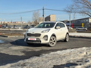 2019 Kia Sportage IV Рестайлинг, белый, 2200000 рублей, вид 1
