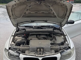 2010 BMW 1 серии 116i I (E81/E82/E87/E88) Рестайлинг, белый, 600000 рублей, вид 4