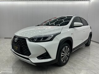 2022 Toyota Yaris Cross I, белый, 1490000 рублей, вид 3