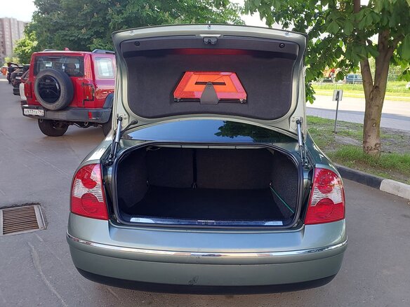 2002 Volkswagen Passat B5 Рестайлинг, зелёный - вид 18