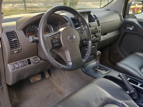 2008 Nissan Pathfinder III, серый, 1500000 рублей - вид 11