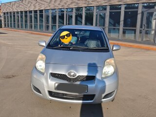 2008 Toyota Vitz II (XP90), серебристый, 500000 рублей, вид 2