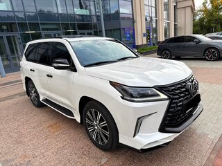 2021 Lexus LX 570 III Рестайлинг 2, белый, 8000000 рублей, вид 2