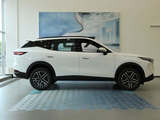 2026 Omoda C7, белый, 3499000 рублей, вид 4