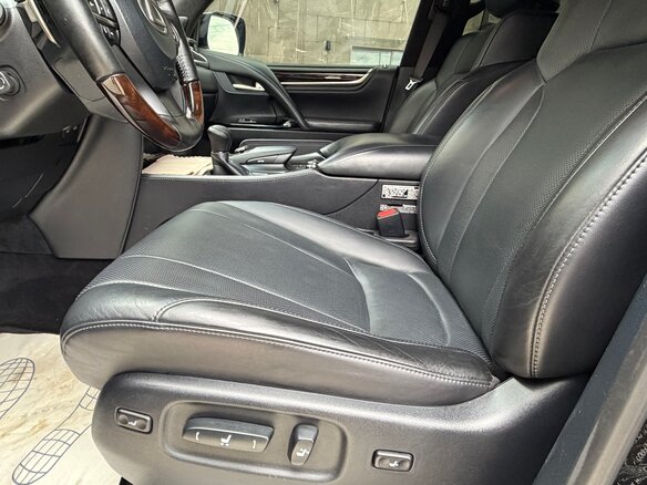 2017 Lexus LX 450d III Рестайлинг 2, чёрный, 7500000 рублей - вид 21
