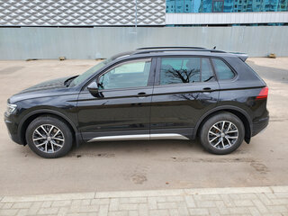 2019 Volkswagen Tiguan II, чёрный, 3000000 рублей, вид 4