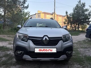 2019 Renault Sandero Stepway II Рестайлинг, серебристый, 1050000 рублей, вид 2